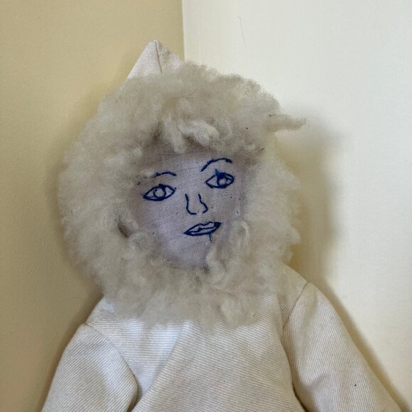 Inuit Hand Crafted Cloth Doll with Traditional Canvas Outfit & Mukluks Vintage - Picture 2 of 7